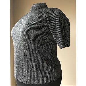 Silver metallic ribbed black short sleeve knit top